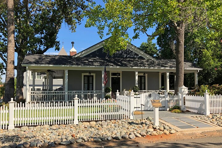 Historic Folsom: A Self-Guided Audio Tour - Photo 1 of 6